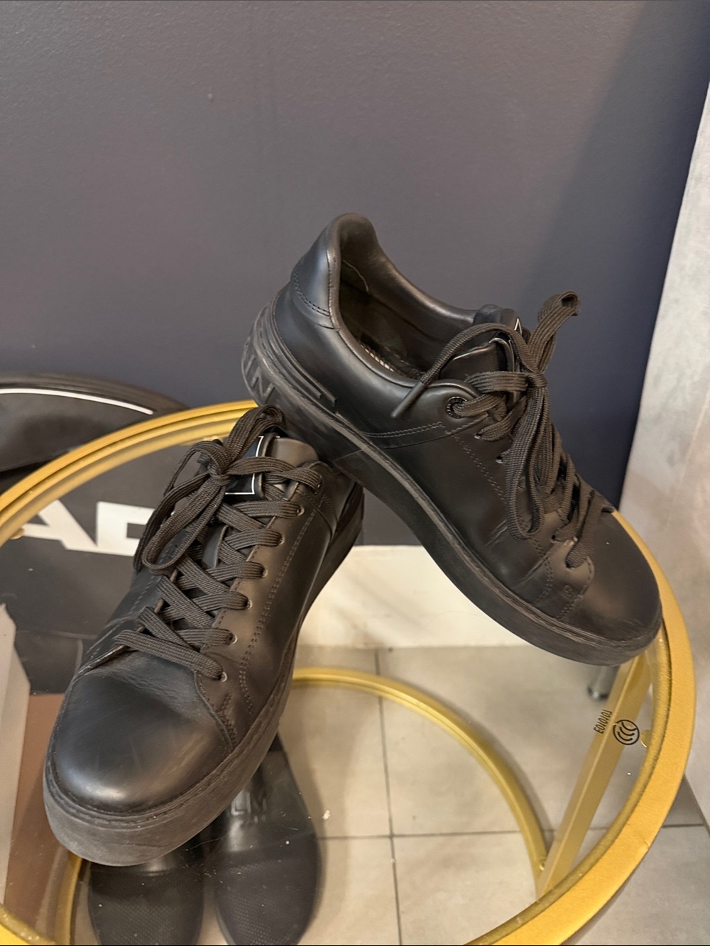 Balmain Men's Black Leather Low-Top Sneakers